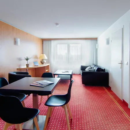 Cerise Bordeaux Aeroport 3*