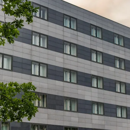 Cerise Bordeaux Aeroport Готель