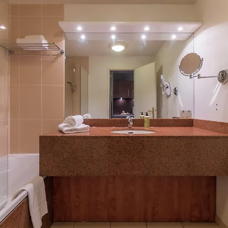 Cerise Bordeaux Aeroport Mérignac