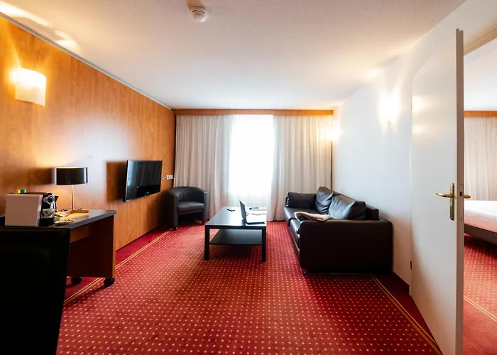 Cerise Bordeaux Aeroport Hotel