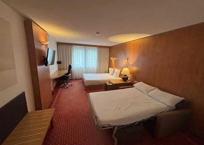 Cerise Bordeaux Aeroport