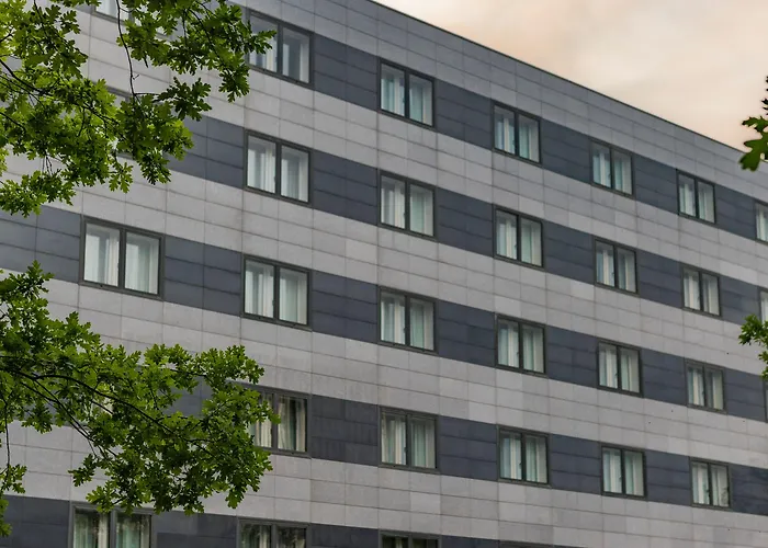 Cerise Bordeaux Aeroport Hotel