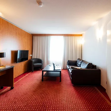 Cerise Bordeaux Aeroport Aparthotel